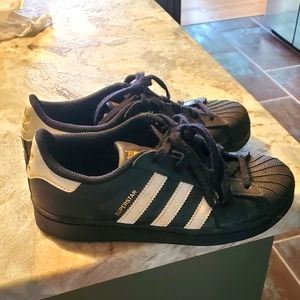 Adidas Boys size 2 sneakers